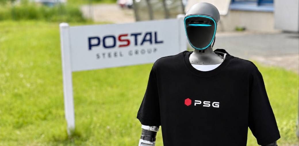Roboty Unitree w siedzibie Postal Steel Group