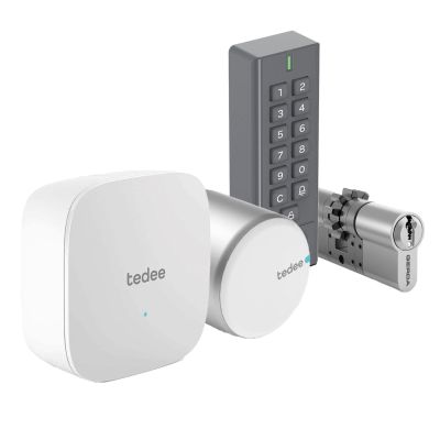 Inteligentny zamek GERDA Tedee PRO - srebrny, w zestawie z mostkiem, klawiaturą oraz wkładką SLR 30-61/37-68 mm zębatka (typ D)