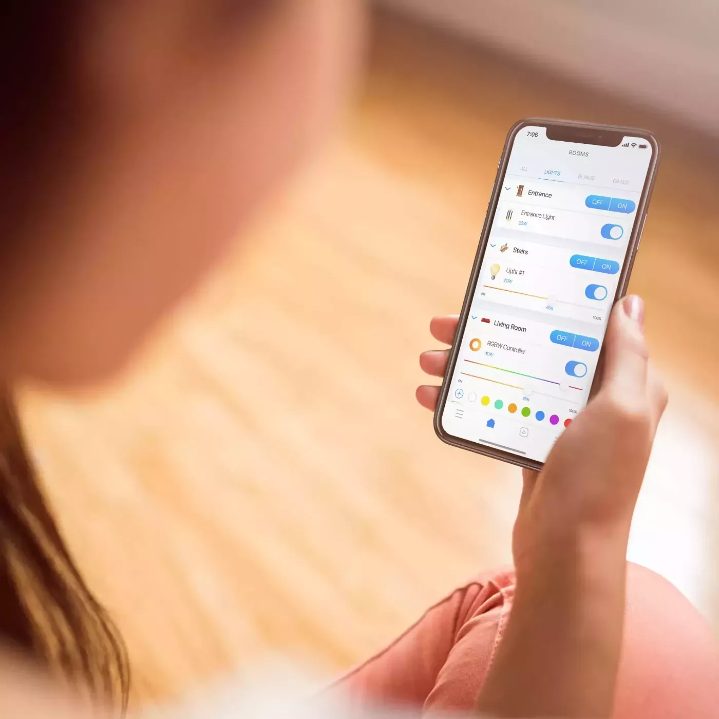 Zestaw inteligentnego sterowania ogrzewaniem podłogowym z centralą Fibaro i 3x głowicą FGT-001 + 2x MCOHOME MH7H-WH czarny